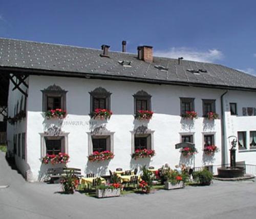 Schwarzer Adler