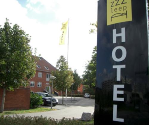 Zleep Airport Hotel