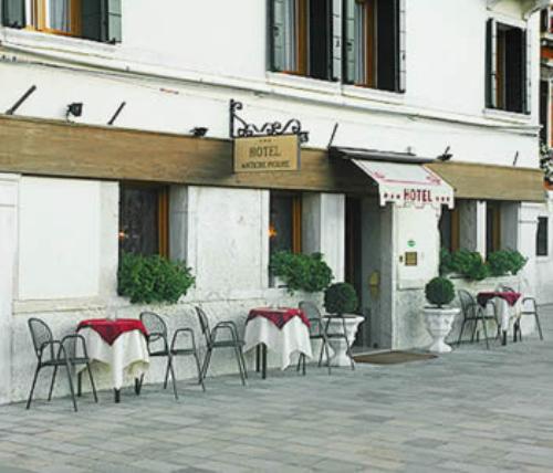 Antiche Figure