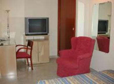 Hostal Plaza D' Ort