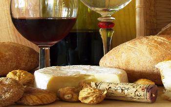 French cheese and bread