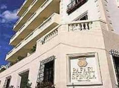 Rafael Spinola Hotel