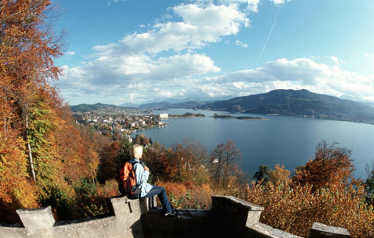 http://photos.staypoland.com/00/04/09/19/00/img.jpg